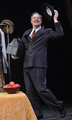 Actor’s Nightmare, With Wisecracks: Barrymore at the Rep